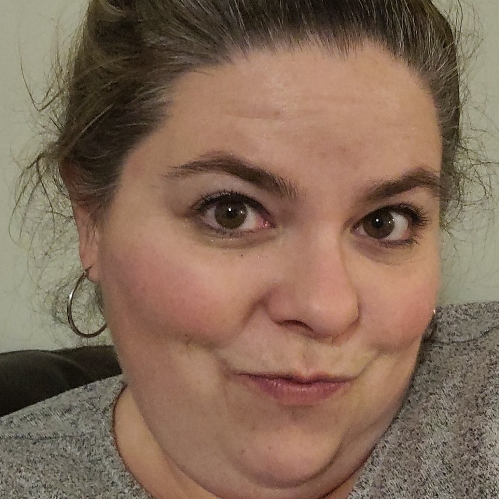 Meet your Posher, Carrie